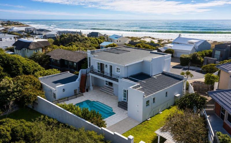 4 Bedroom Property for Sale in Kommetjie Western Cape